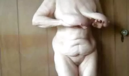 Dominic Caliente mujeres infieles xx Masturbación Con La Mano