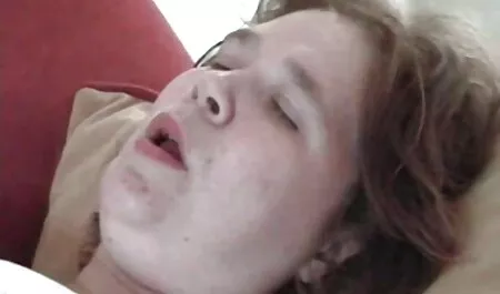 Pera en la cama hentai infiel